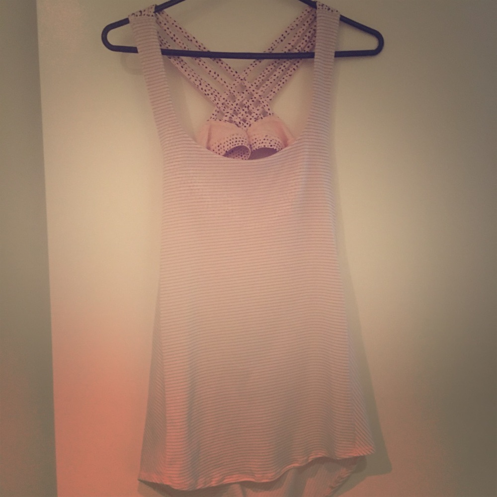 Lululemon workout tank